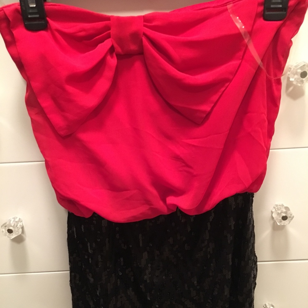 Red/black sequin dress